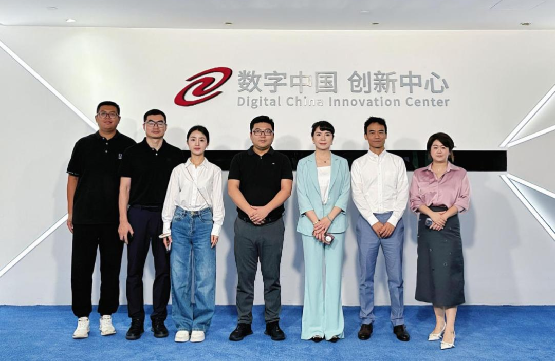 长安汽车杨军华一行到访神州数码和凯发k8官网，共谋汽车业务创新之道